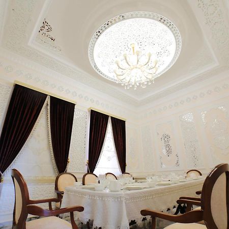 Bravolyuks Hotel Ургенч Экстерьер фото