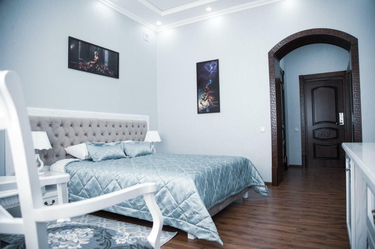 Bravolyuks Hotel Ургенч Экстерьер фото