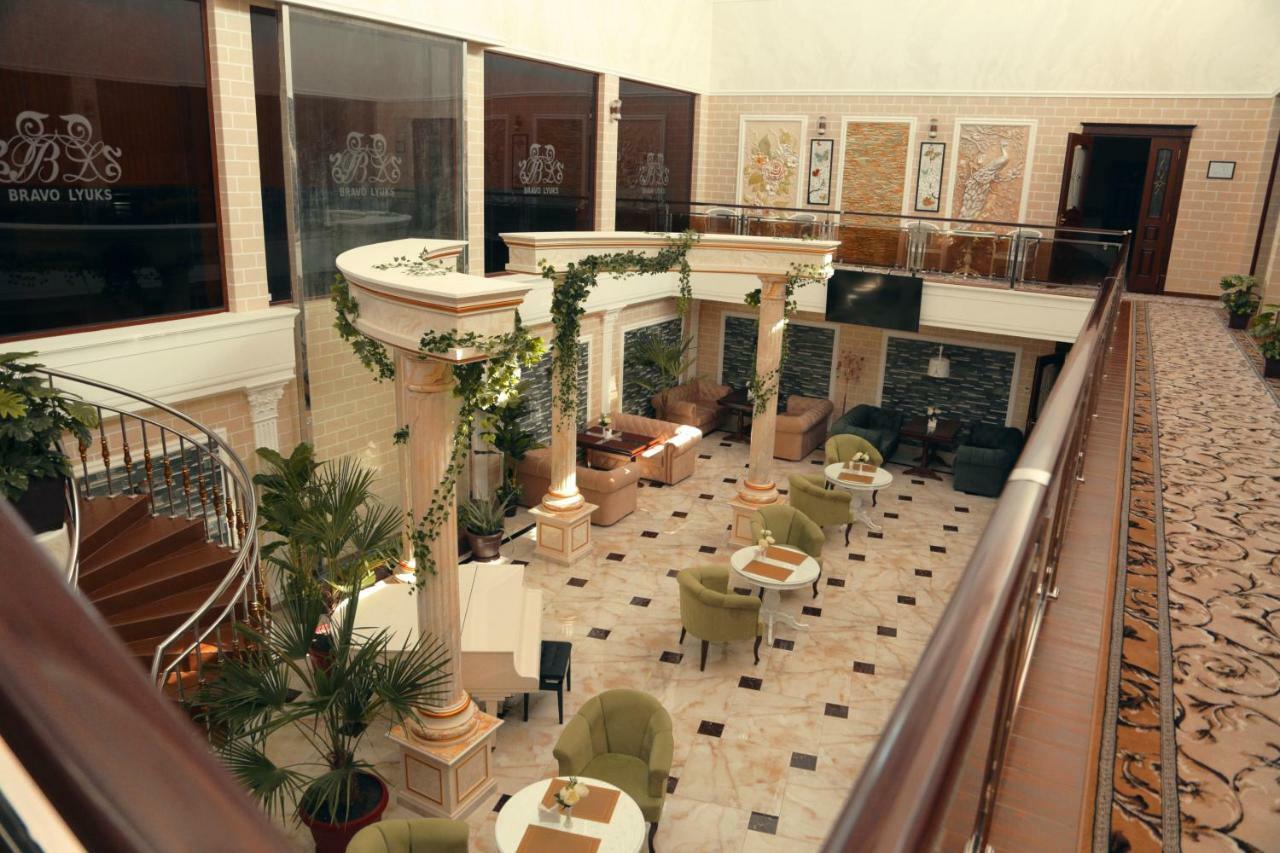 Bravolyuks Hotel Ургенч Экстерьер фото