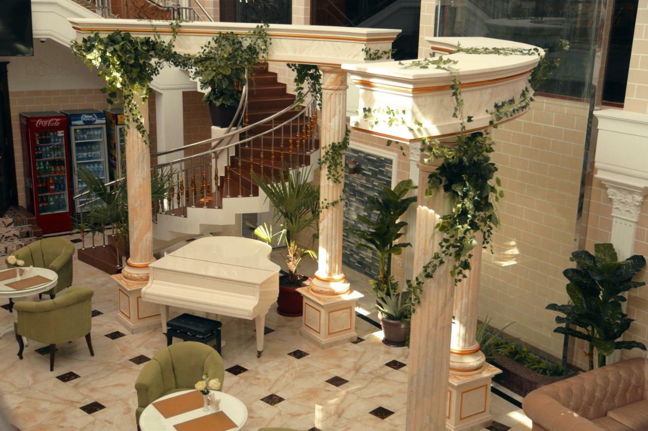 Bravolyuks Hotel Ургенч Экстерьер фото