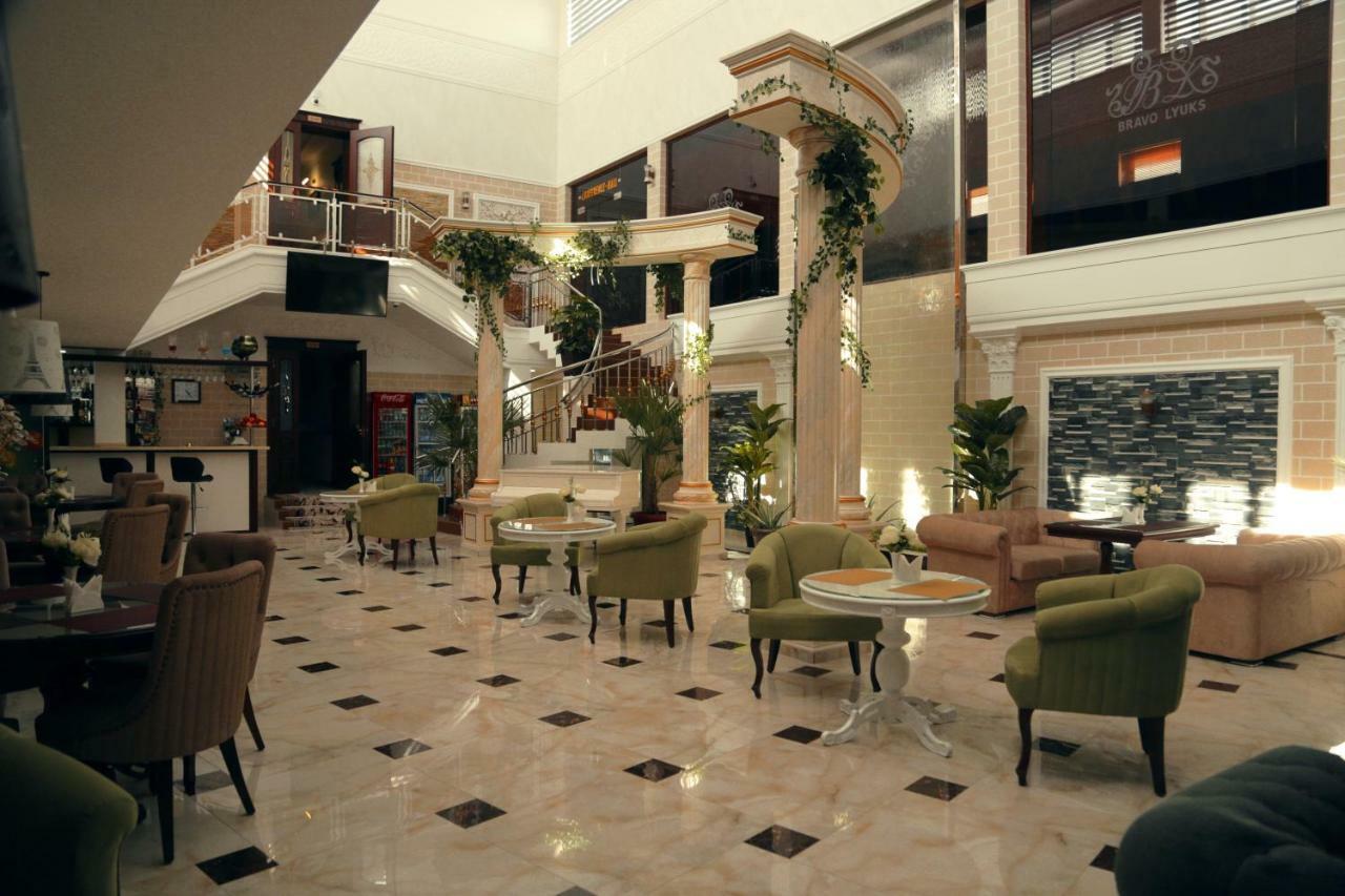 Bravolyuks Hotel Ургенч Экстерьер фото