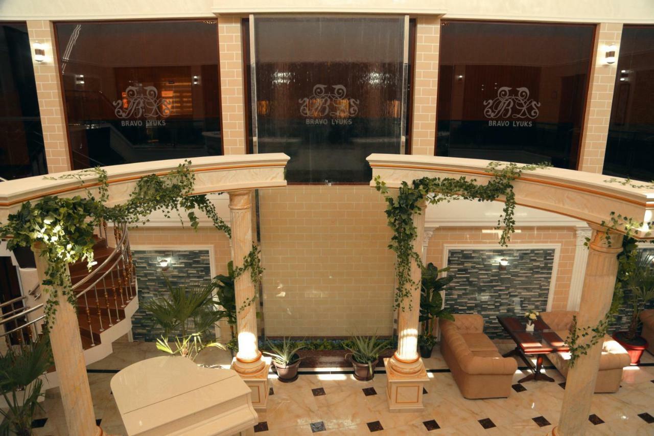 Bravolyuks Hotel Ургенч Экстерьер фото