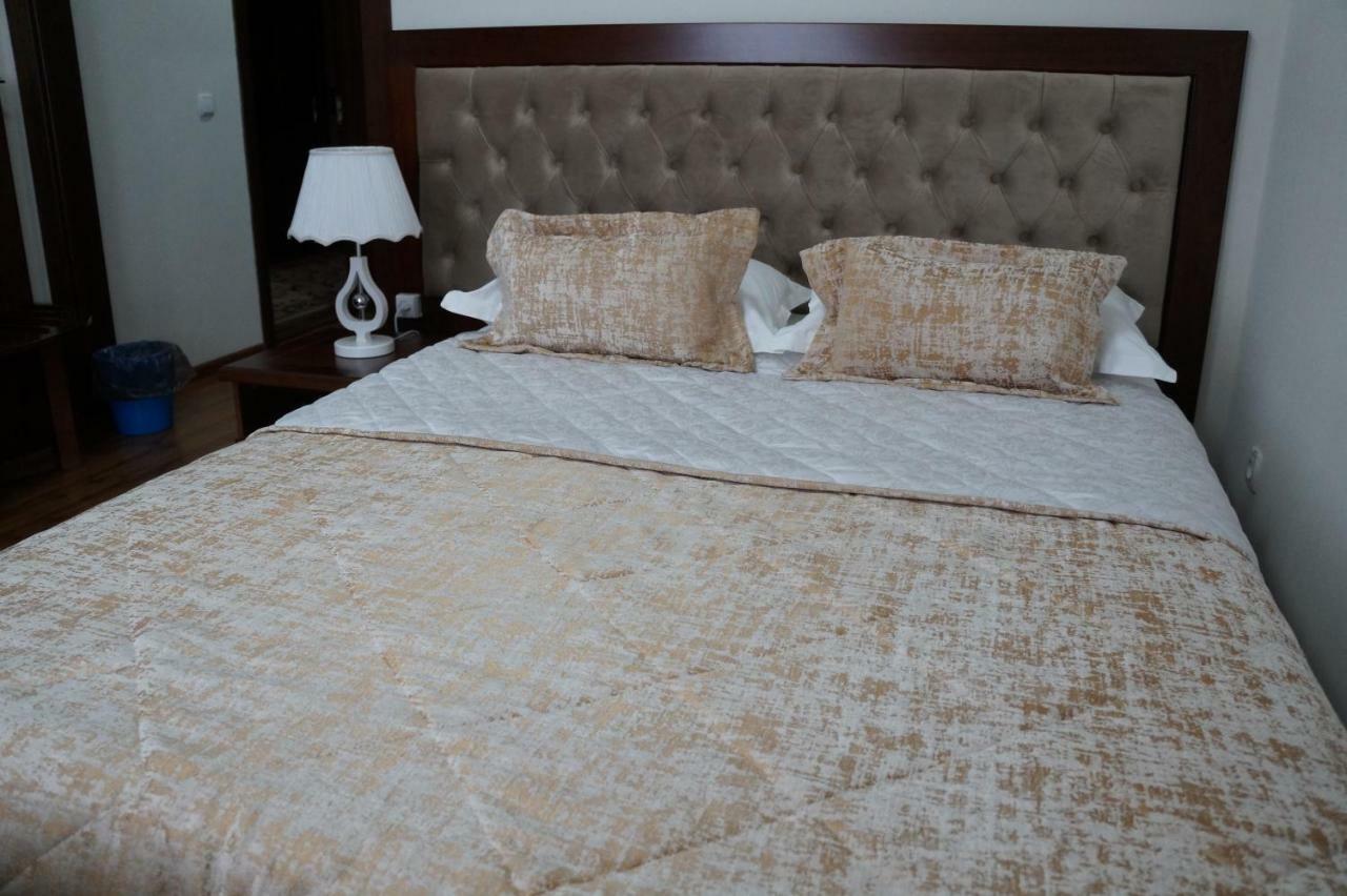 Bravolyuks Hotel Ургенч Экстерьер фото