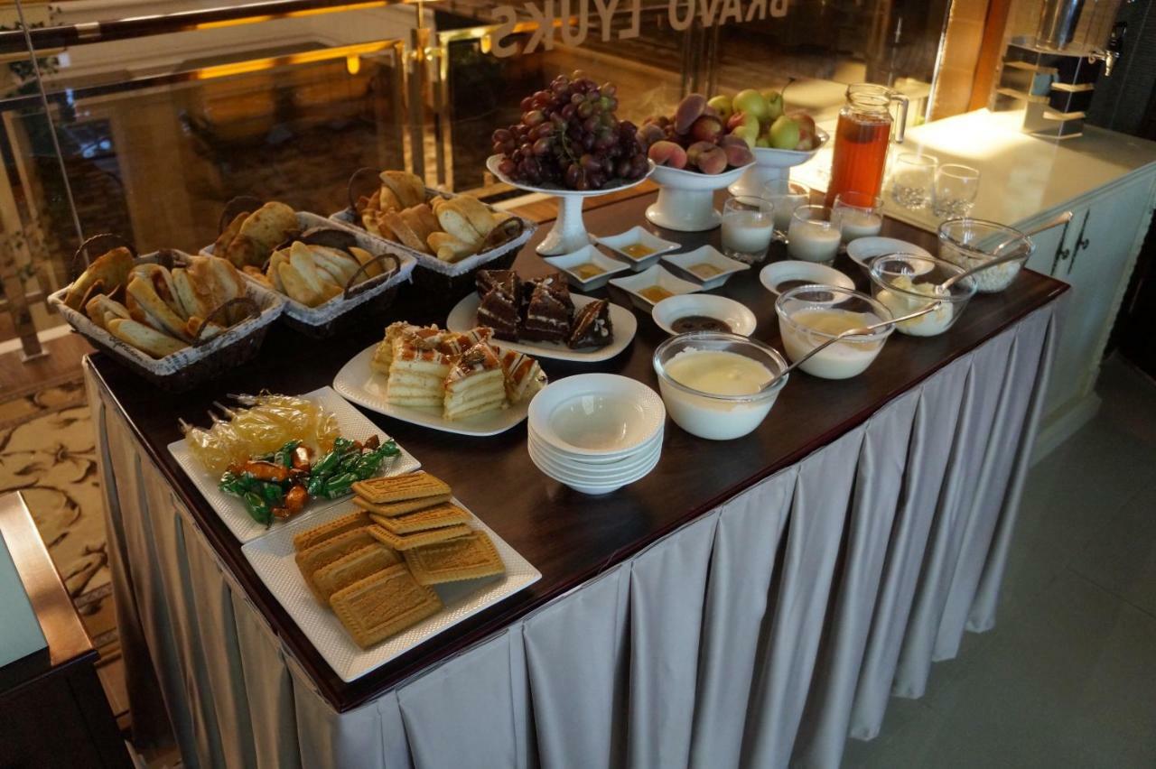 Bravolyuks Hotel Ургенч Экстерьер фото