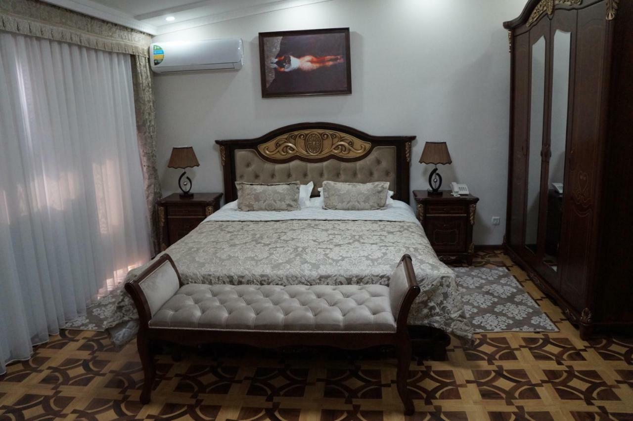 Bravolyuks Hotel Ургенч Экстерьер фото