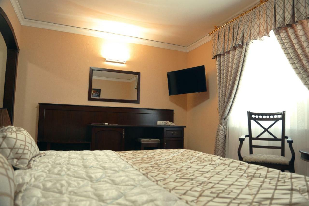 Bravolyuks Hotel Ургенч Экстерьер фото